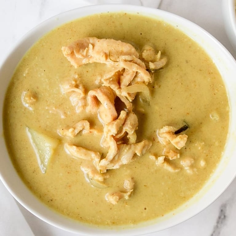 Delicious Kari Curry and Noodle Dishes