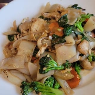 103. Spicy Basil Noodles (Drunken Noodles)